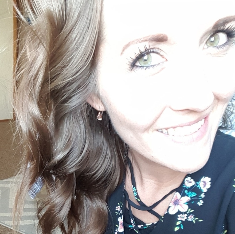 Meet your Posher, Brenna